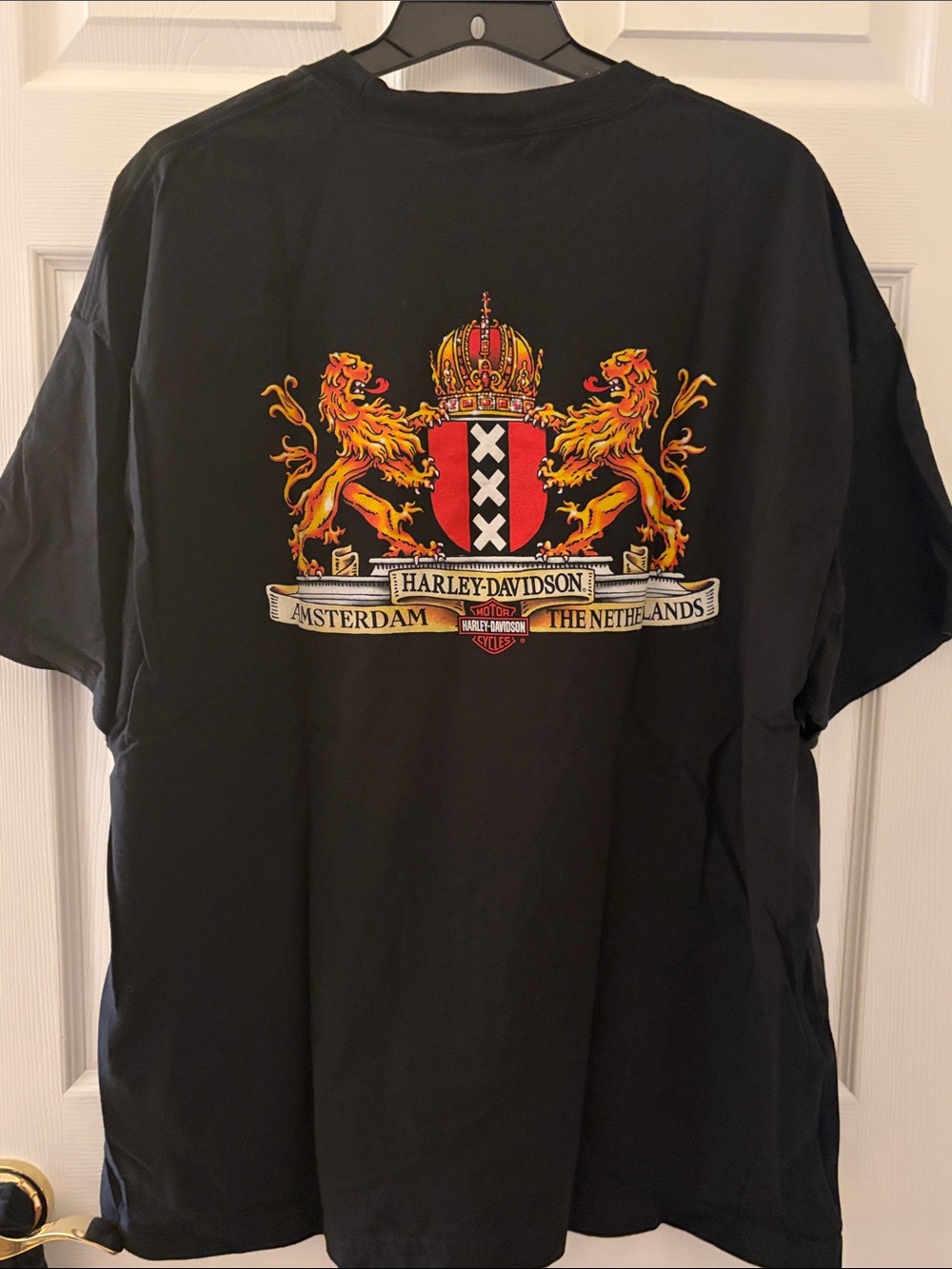 Harley-Davidson Black Tee Red Santa Skull motorcycle Amsterdam Netherlands biker